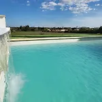Piscine Vue Degagee 别墅