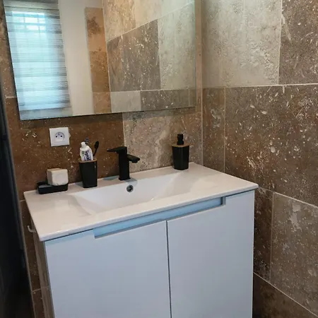 Piscine Vue Degagee Montaren-et-Saint-Mediers
