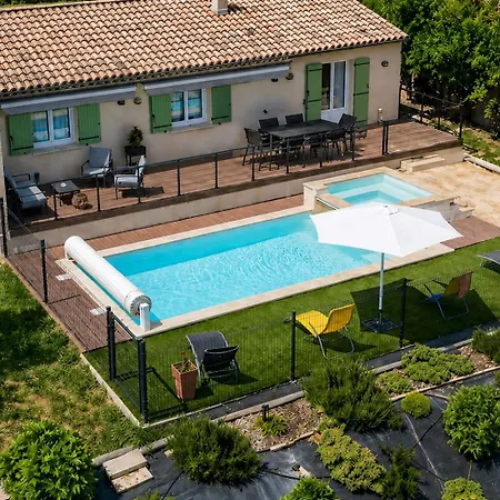 Piscine Vue Degagee 别墅