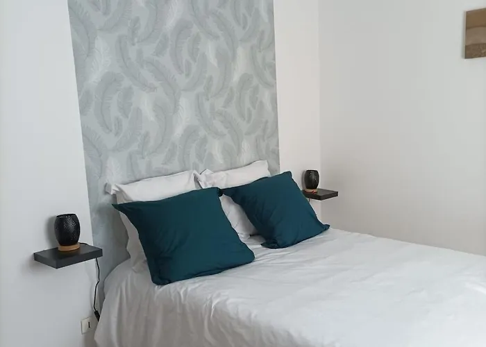 Piscine Vue Degagee Montaren-et-Saint-Médiers